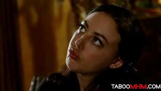 Очух јебе своју падчерицу као учитељ, који кажњава распутную ученица