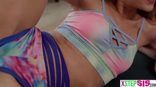 Мали полусестра и њен близак пријатељ учинили консолидованог брата добити неочекивани бунтовник за њих