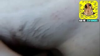 Супер Хот Тинејџер Греје Своју Младу Маца