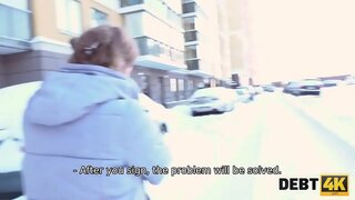 ДОЛГ4 хиљада Барменша Цалибри Ангел не може зарадити новац, али она може да користи своје сексуалне чаролију