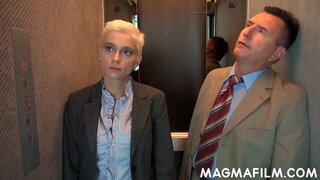 Punda fucked katika kazi