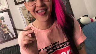 Stoner Girl - മില Spook